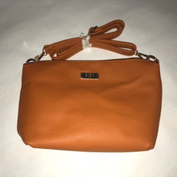 BCBG Handbags - NWOT Orange BCBG Paris Shoulder Bag